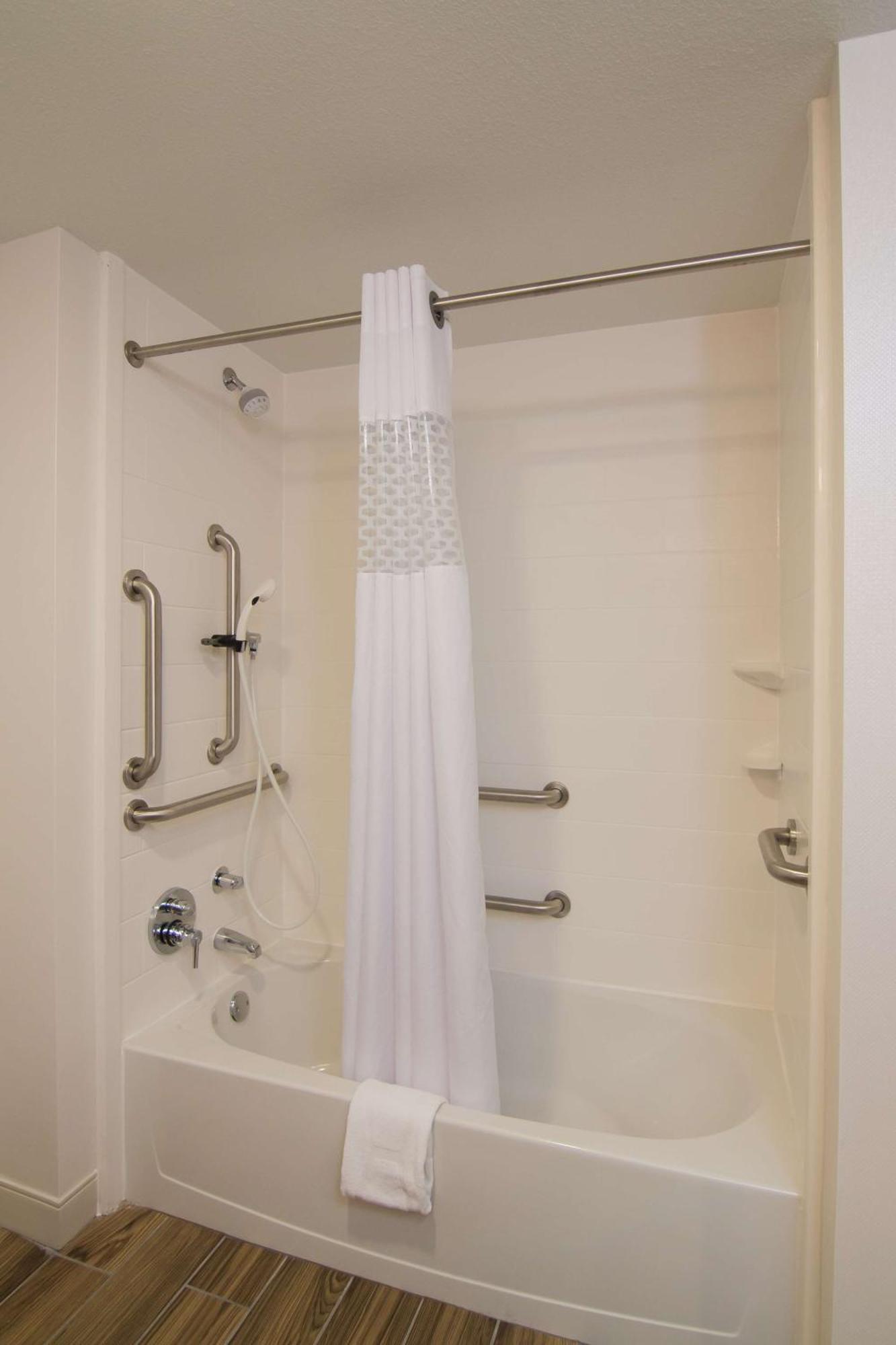 Hampton Inn & Suites Tulsa Downtown, Ok Экстерьер фото